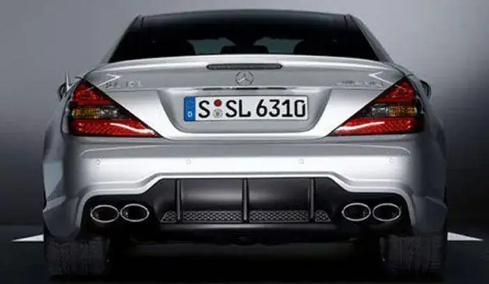 Mercedes-Benz-SL-63-AMG-16.webp