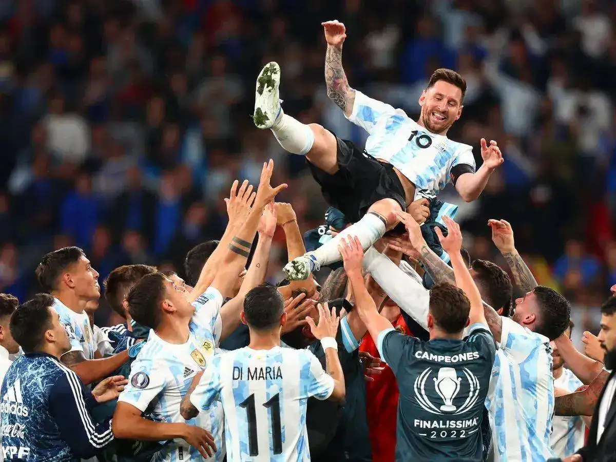 Messi Finalisima 2022.jpg