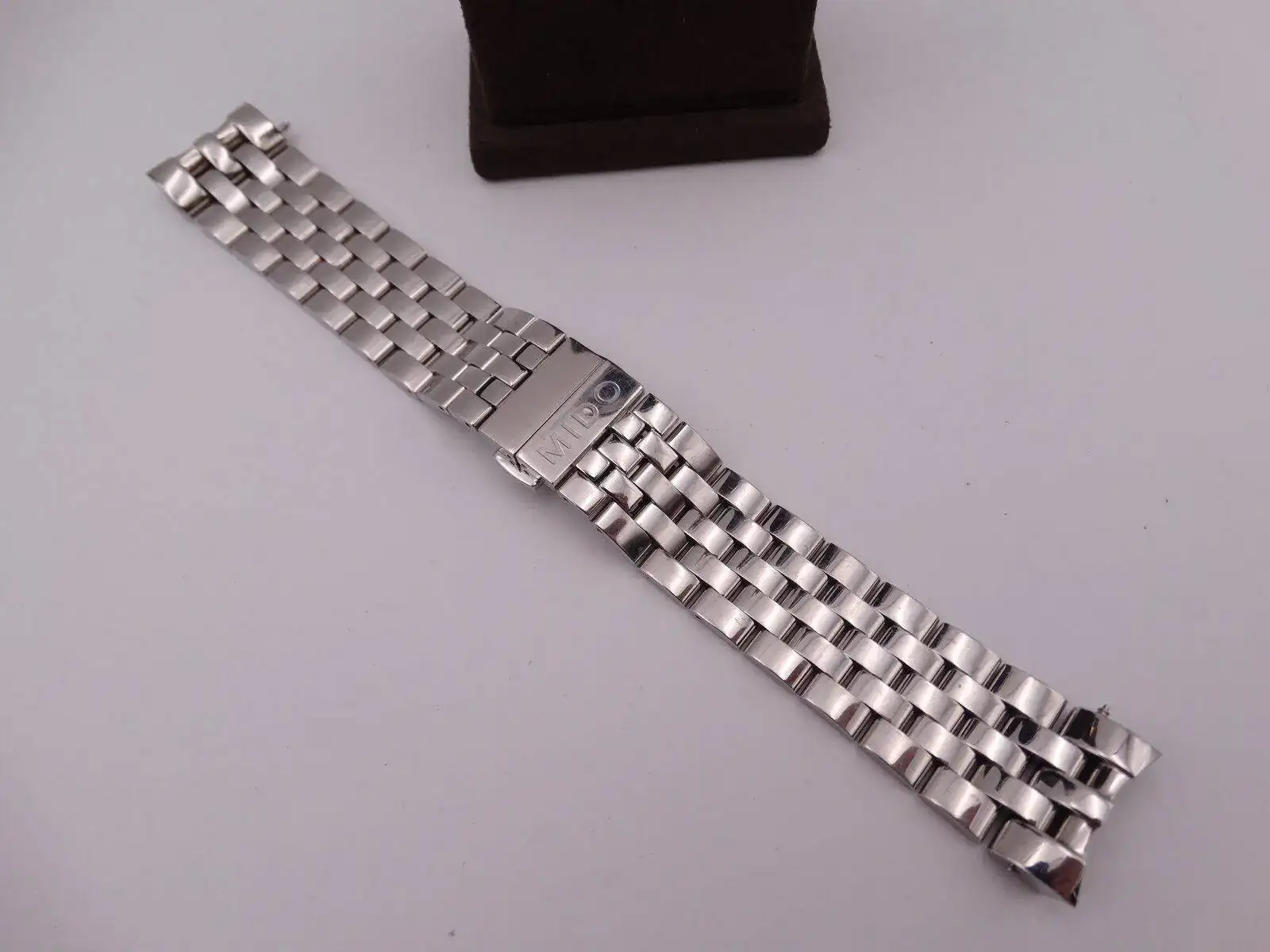 mido automatic chronograph 9445.webp