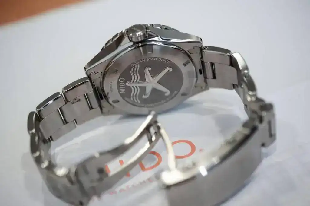 Mido-Ocean-Star-Diver-600-2.webp