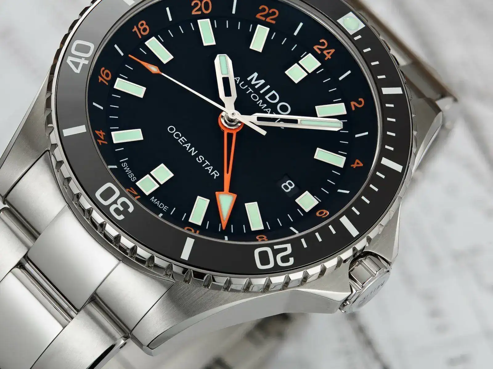 Mido-Ocean-Star-GMT-2.webp