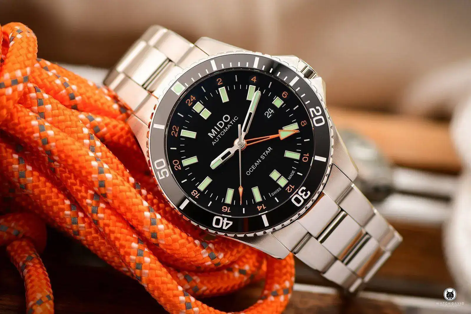 Mido-Ocean-Star-GMT-black-orange-02.webp