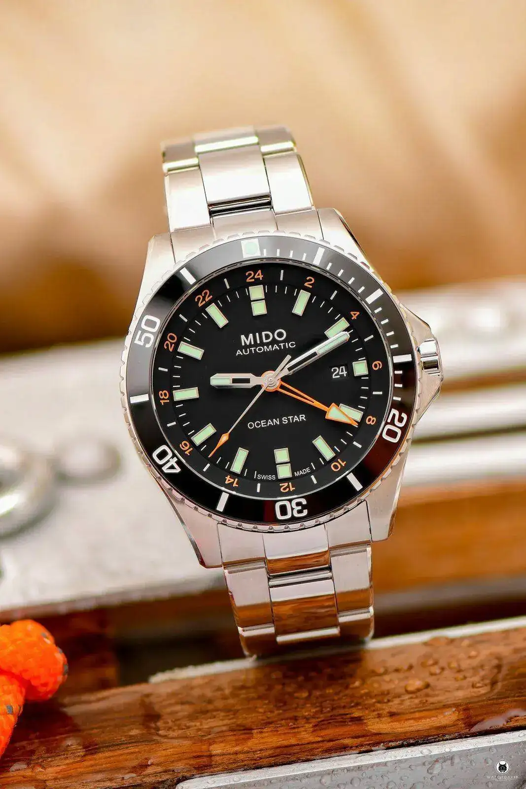Mido-Ocean-Star-GMT-black-orange-04-scaled.webp