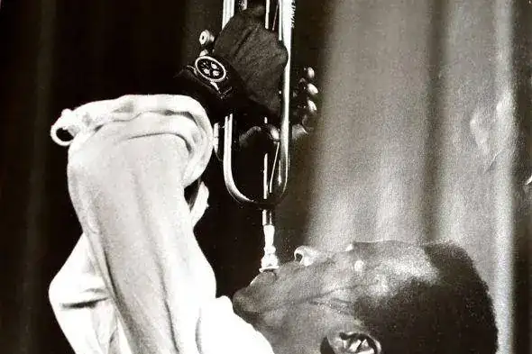 miles_davis_navitimer.webp