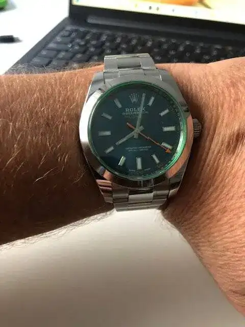 Milgauss en muñeca.webp