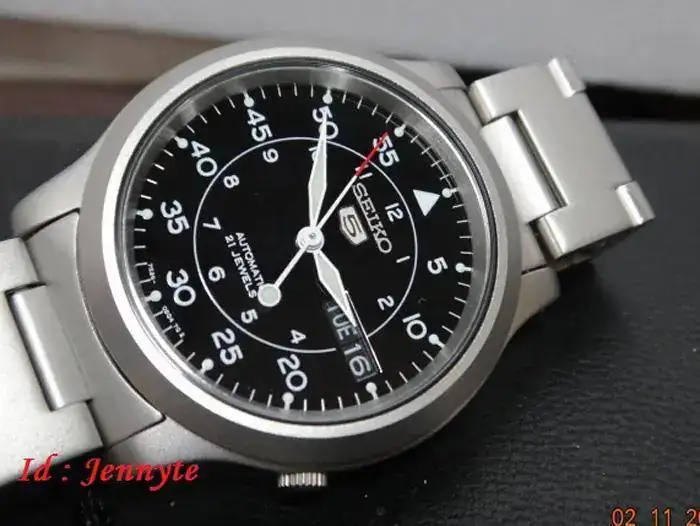 -military-automatic-watch-snk809-1111-02-jennyte@3.webp