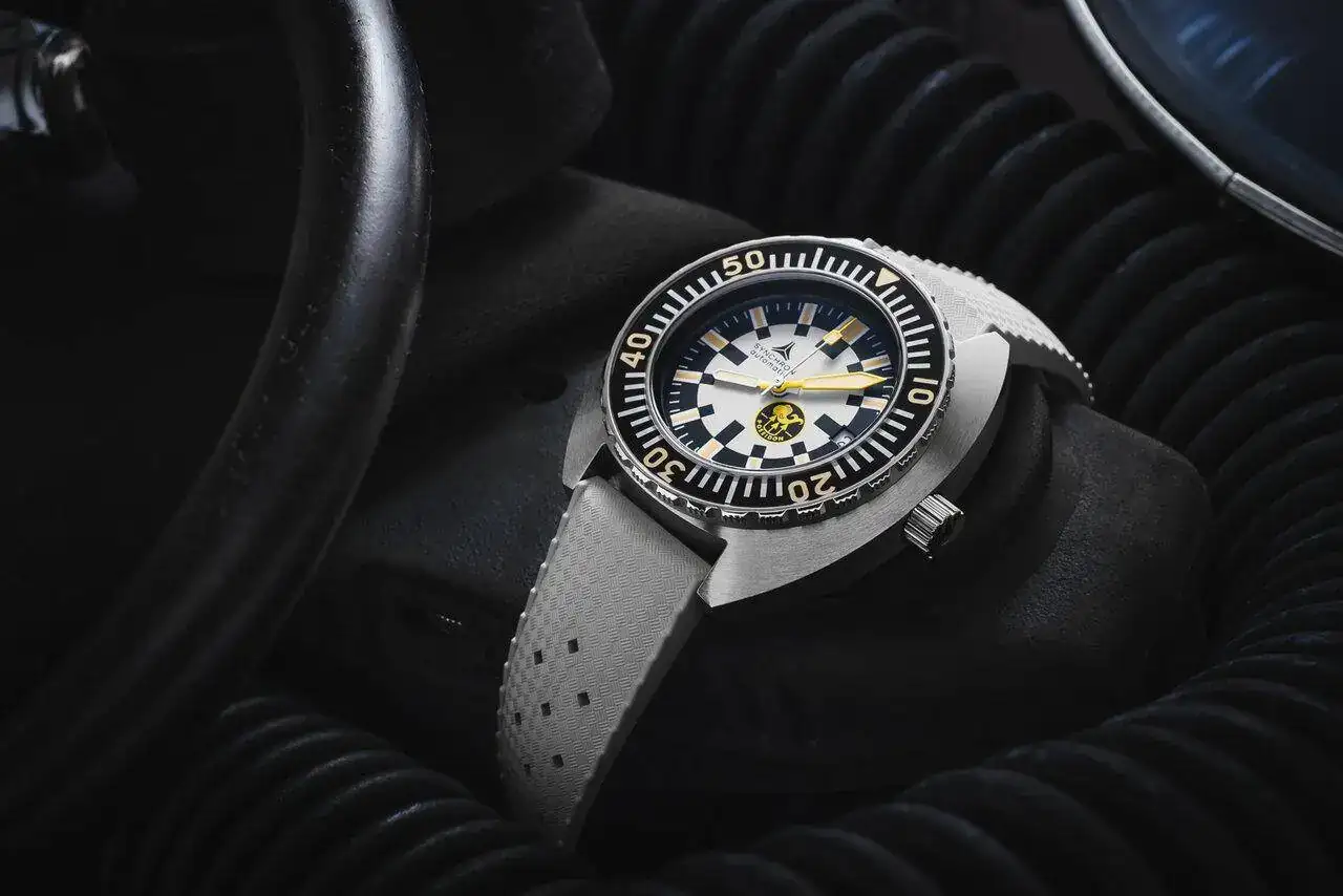military-poseidon-ambient-greyTROPIC-dry.jpg