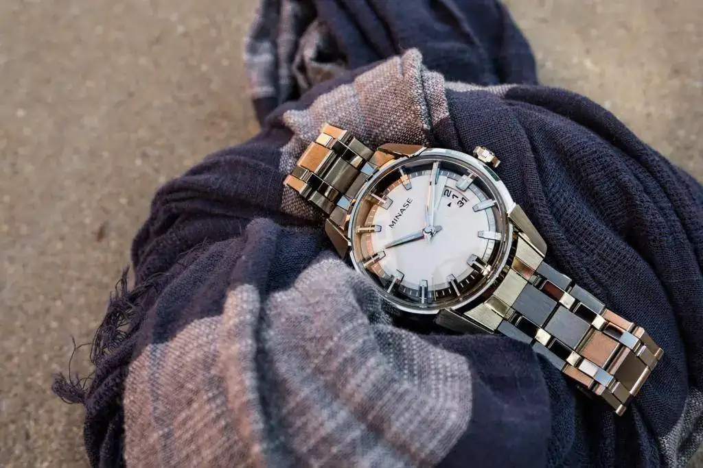 MINASE-Watches-Japan-11.webp