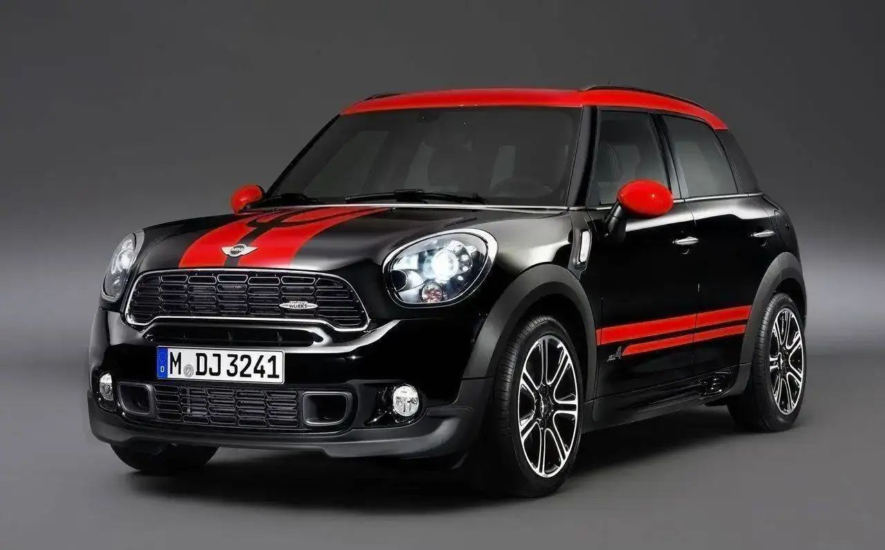 MINI-Countryman-JCW.webp