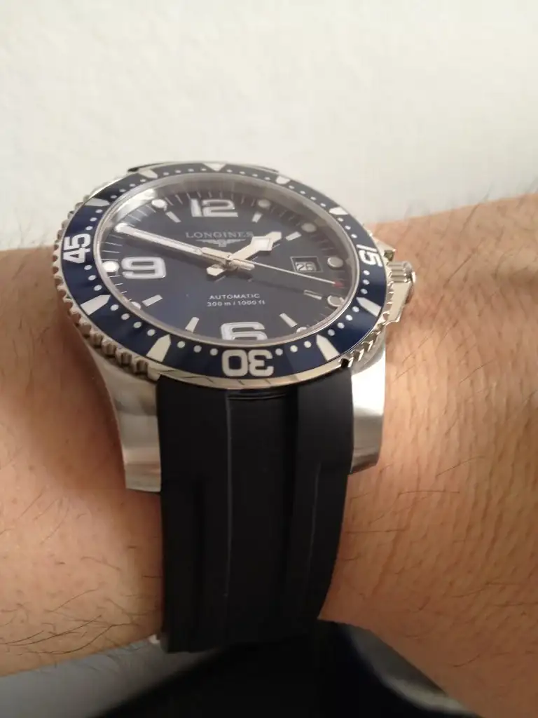 -mit-zusaetzlichem-longines-kautschukband-img_0397.webp