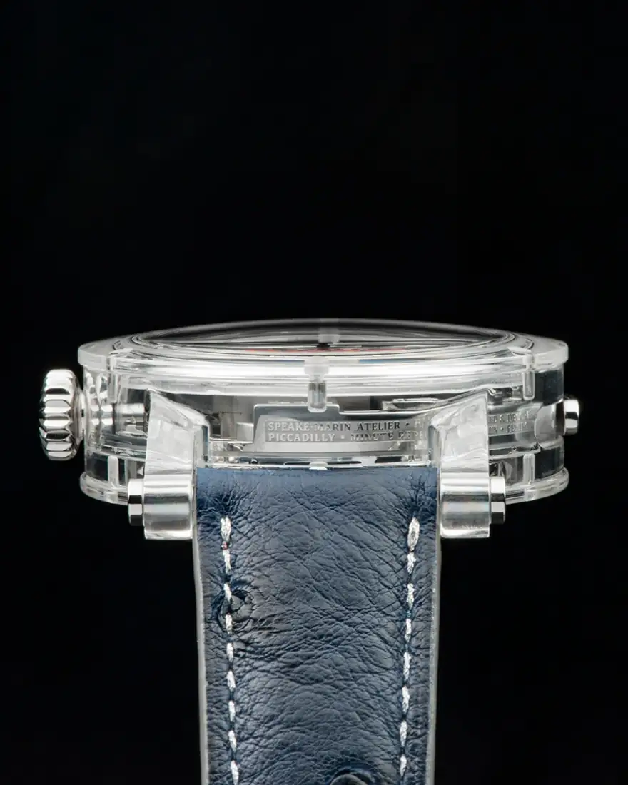 Model_1100x880_Crazy-Sapphire-04.jpg