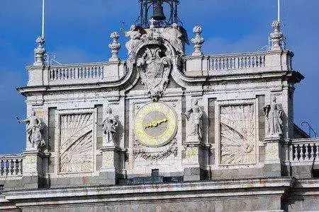 MONOAGUJA PALACIO REAL.webp