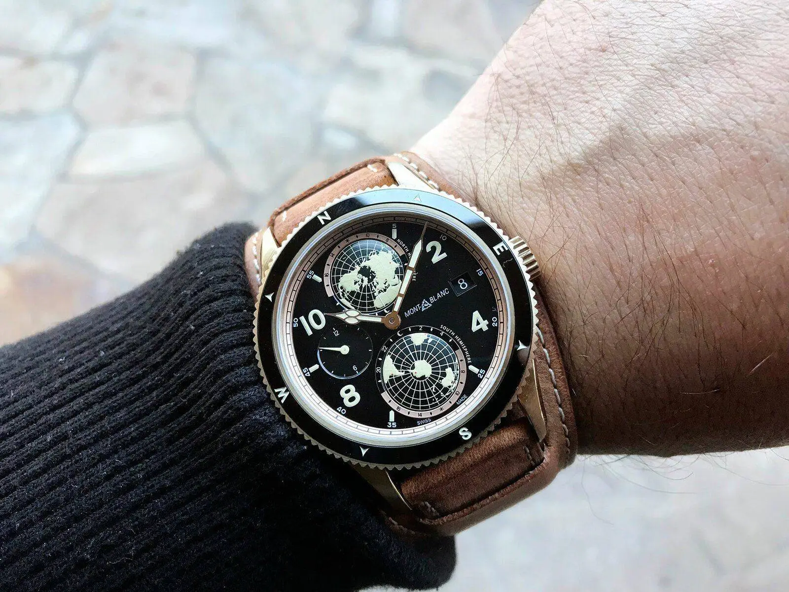 Montblanc-1858-Geospheres-bronze-1.jpg