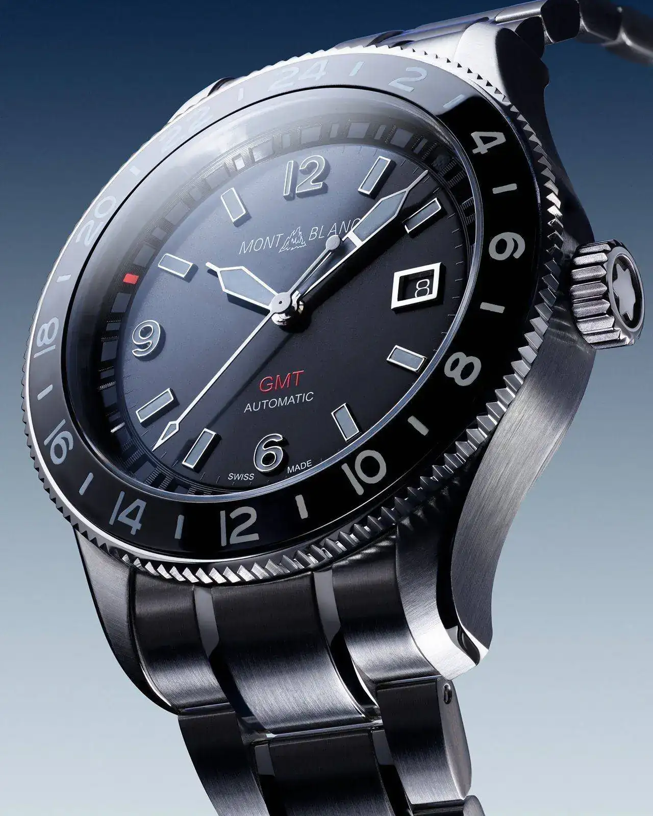 Montblanc 1858 GMT Automatic Date-5.jpg