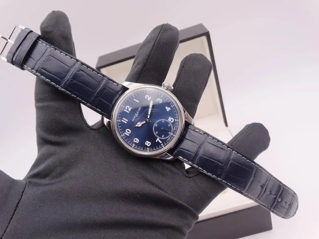 Montblanc 1858 hand wind small second 6562.webp