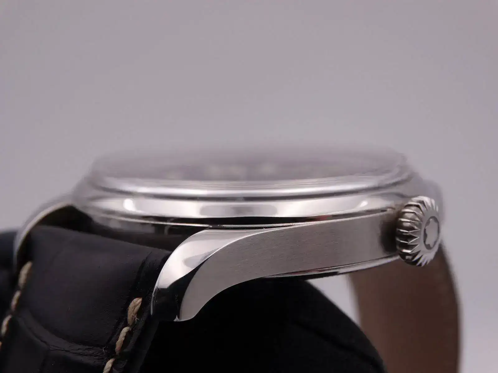 Montblanc 1858 Limited Edition 00328.webp