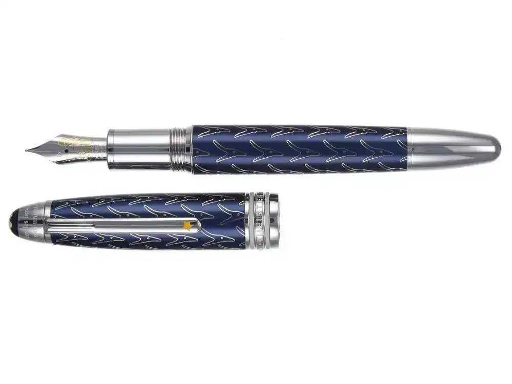 Montblanc-Meisterstuck-Solitaire-LeGrand-Le-Petit-Prince-Fountain-Pen-5_26aae7aa-d4a9-4b50-ac...webp