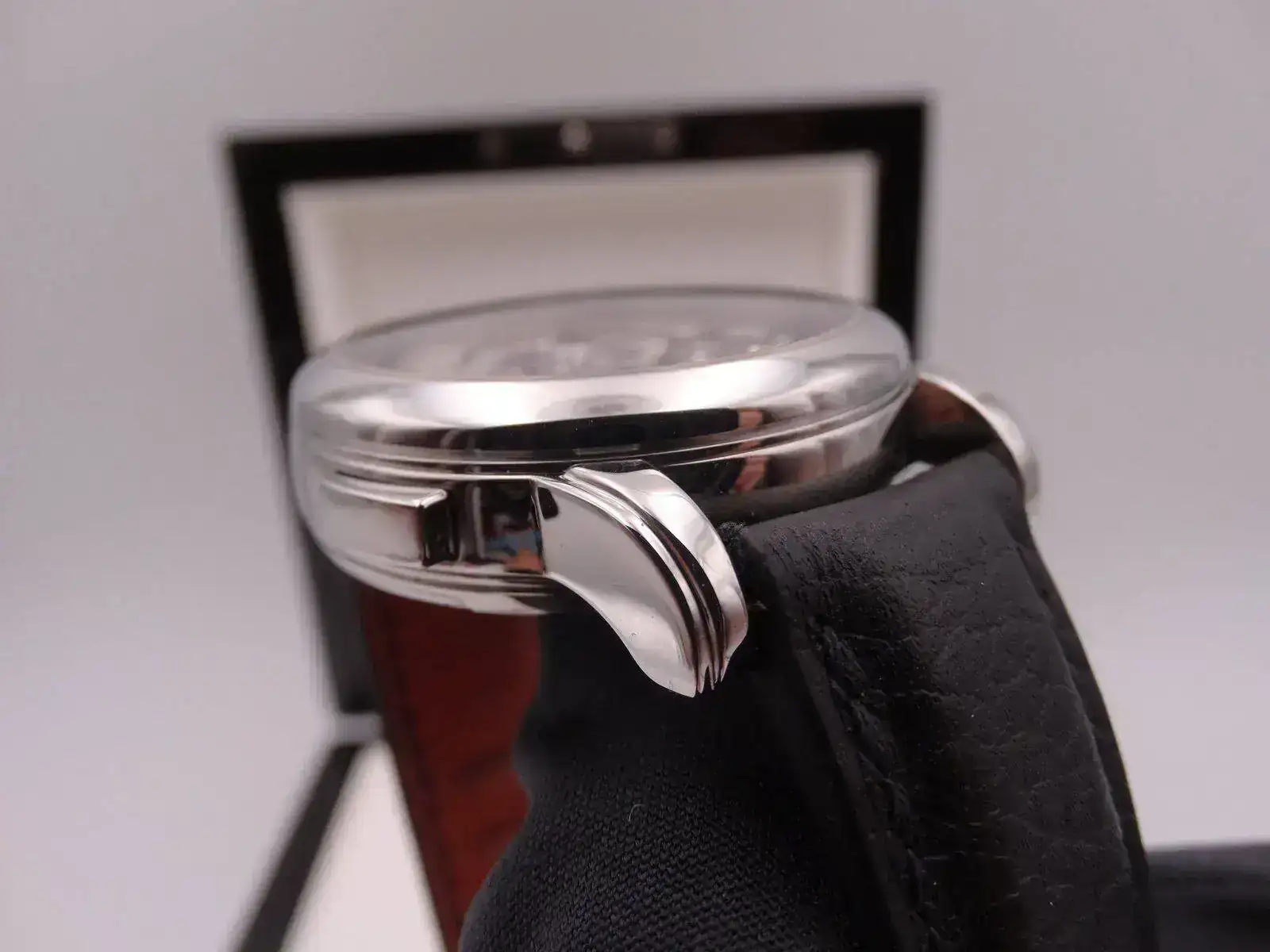 montblanc nicolas rieussec chronograph 5328.webp
