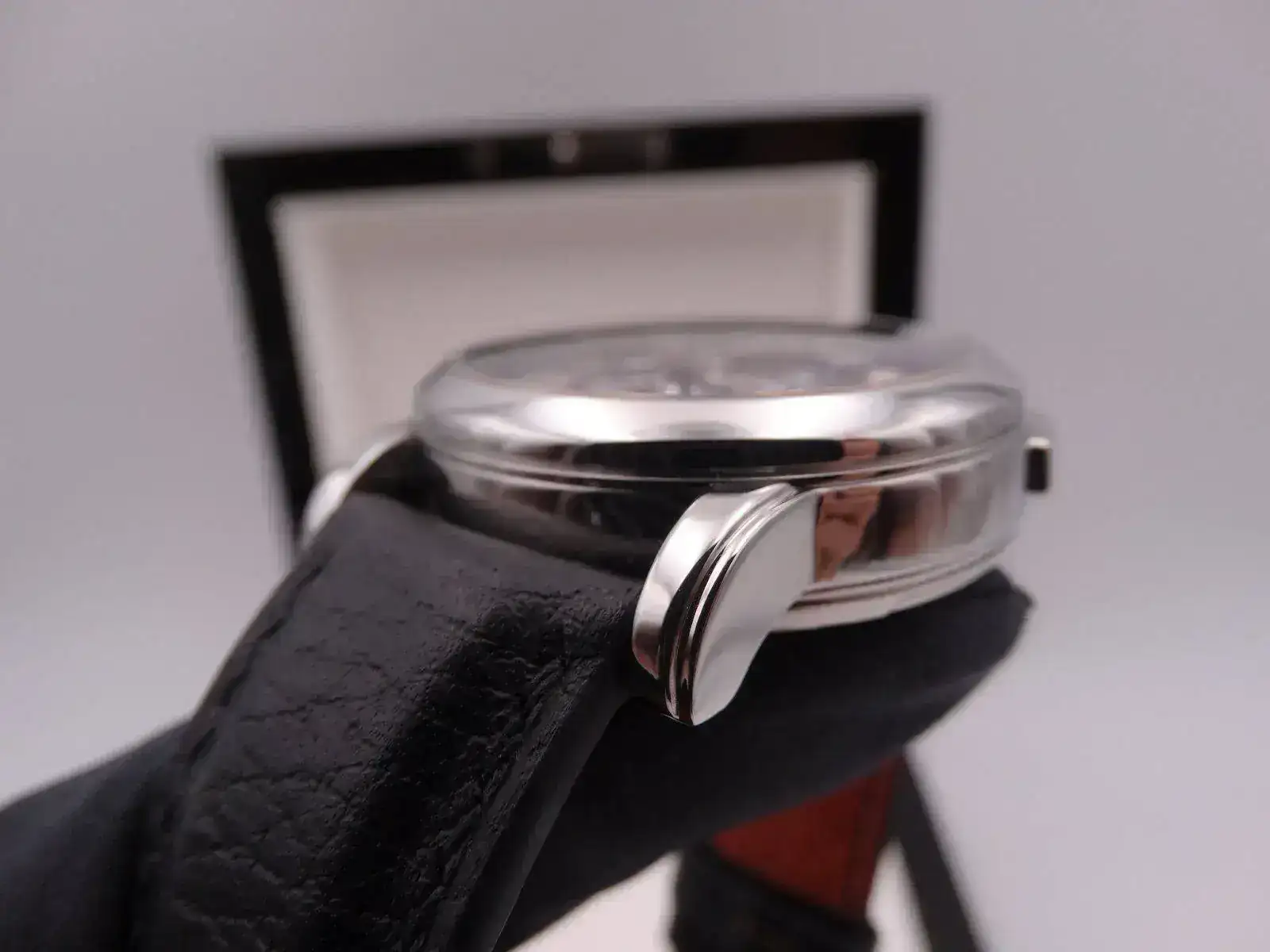 montblanc nicolas rieussec chronograph 5331.webp