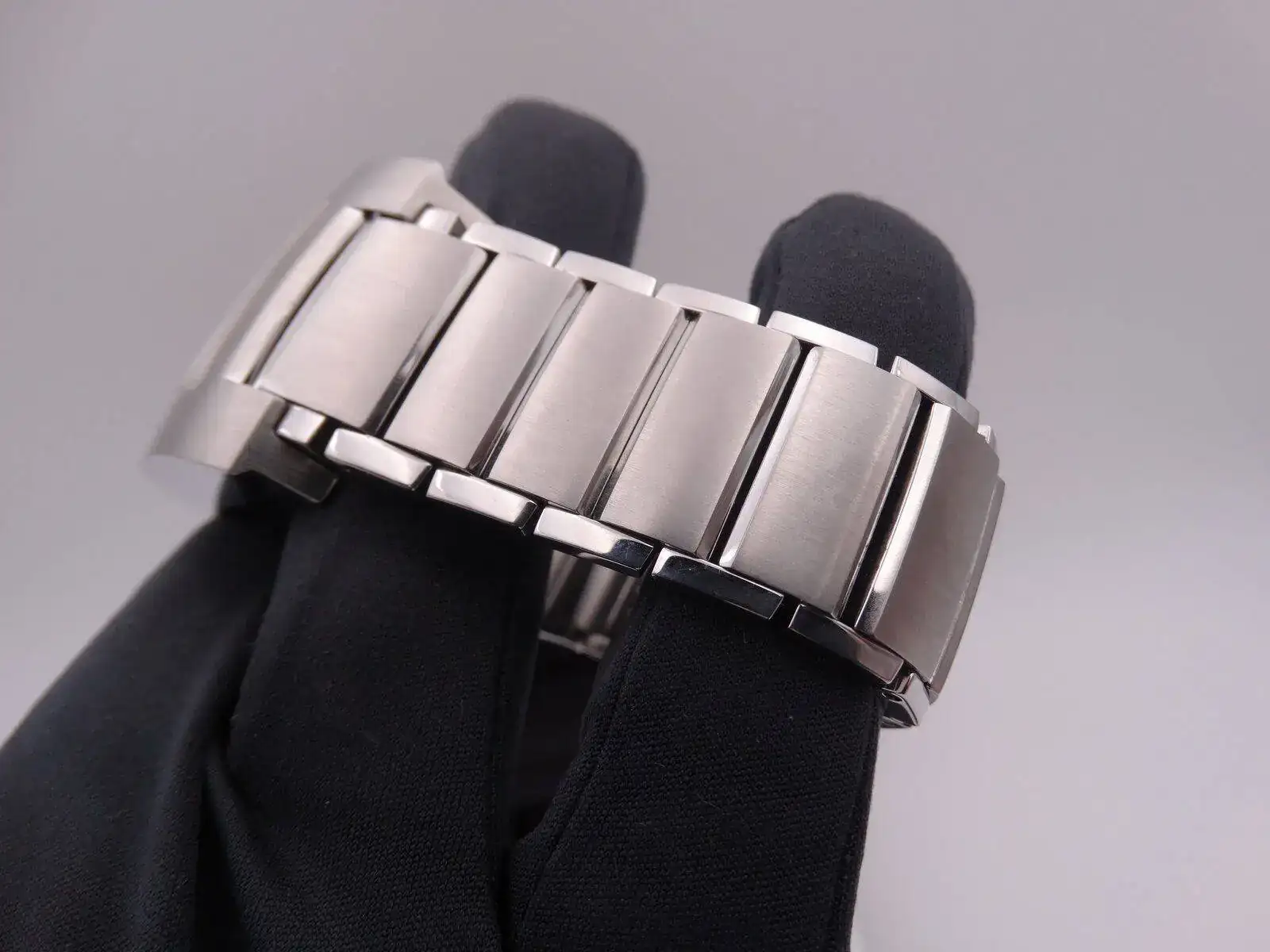 Montblanc Profile XL Chronograph 05162.webp