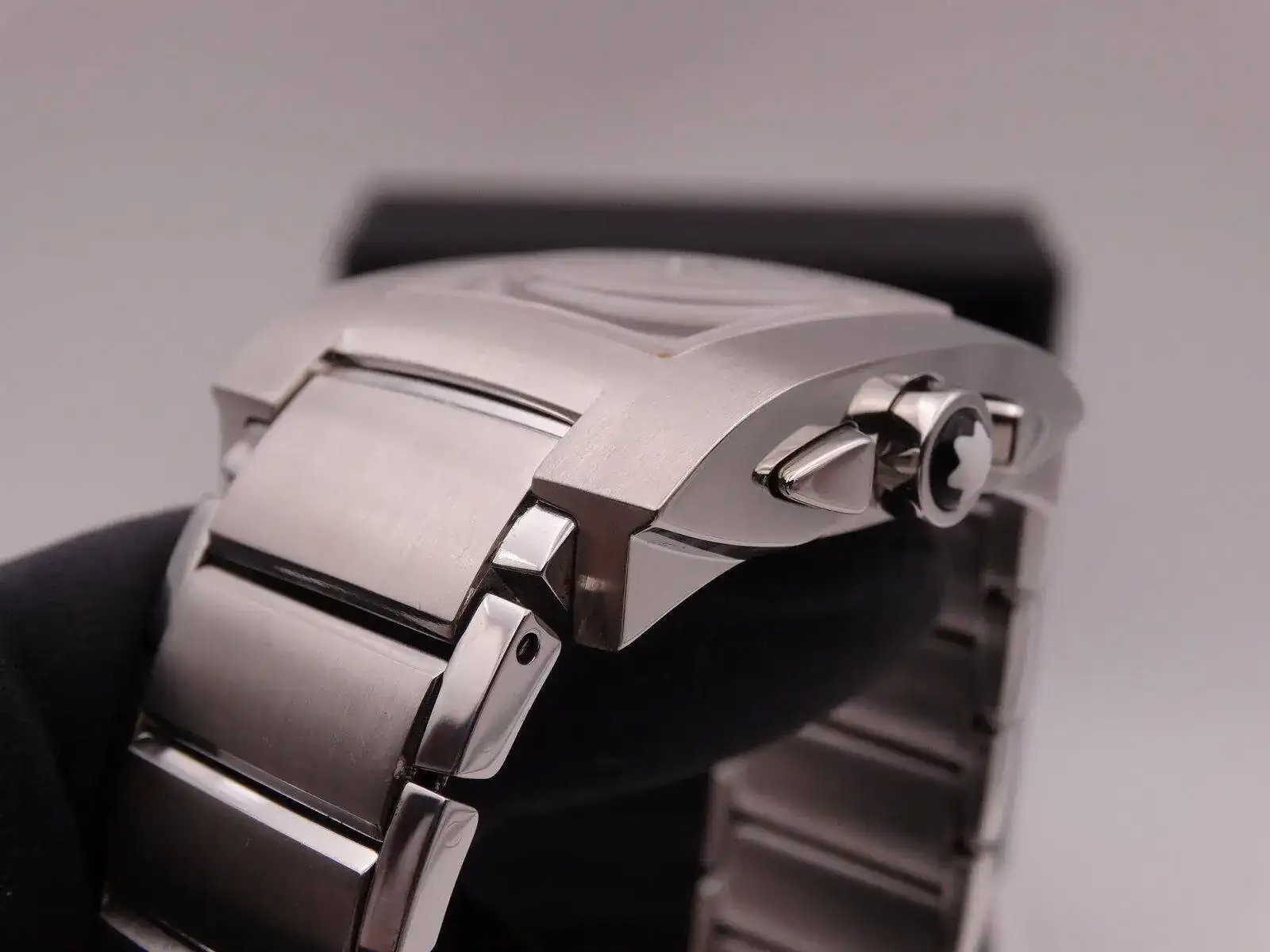 Montblanc Profile XL Chronograph 05170.webp