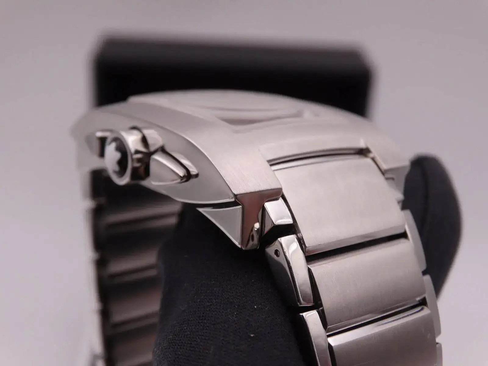 Montblanc Profile XL Chronograph 05171.webp