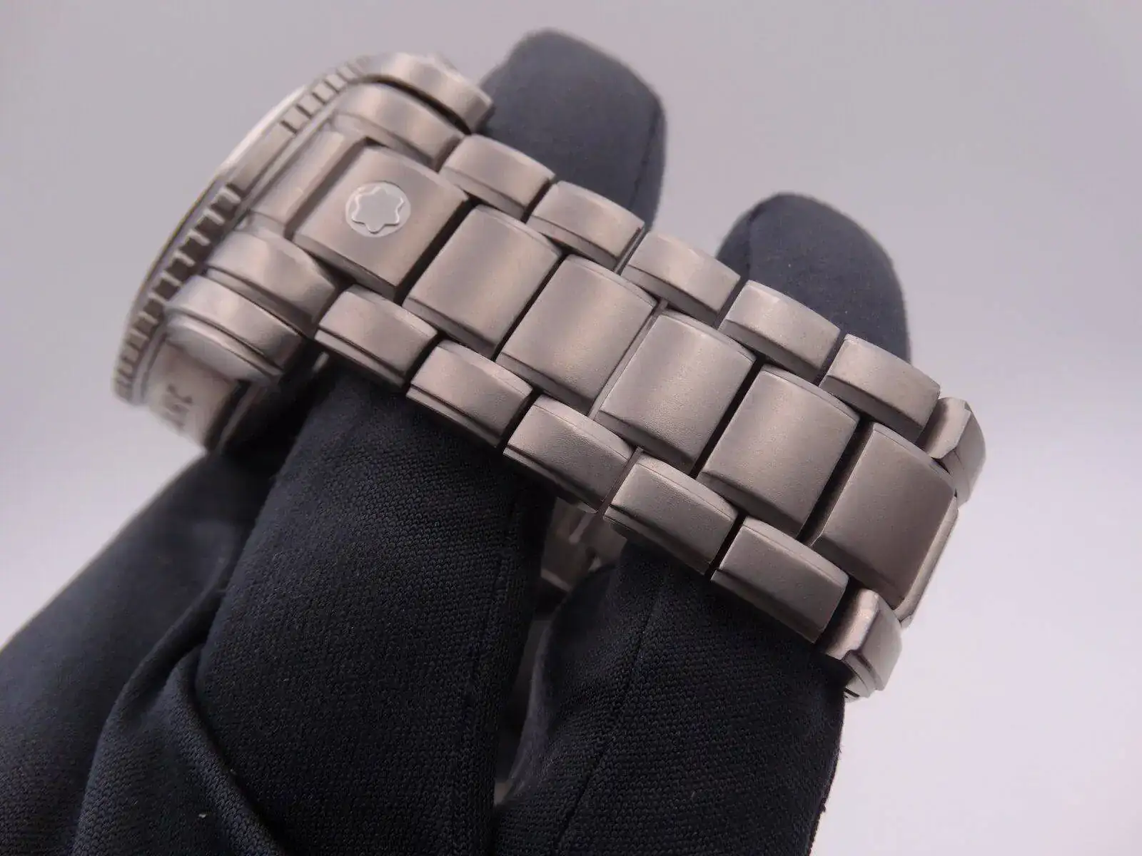 Montblanc Sport Ana-Digi Titanium 02750.webp