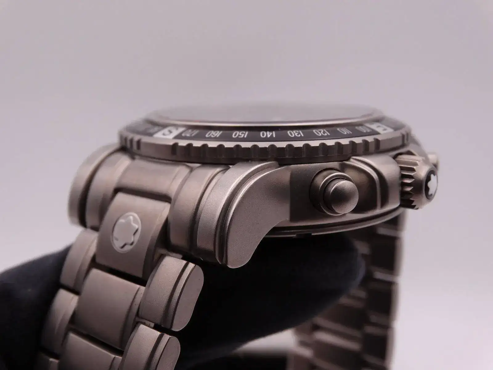 Montblanc Sport Ana-Digi Titanium 02756.webp