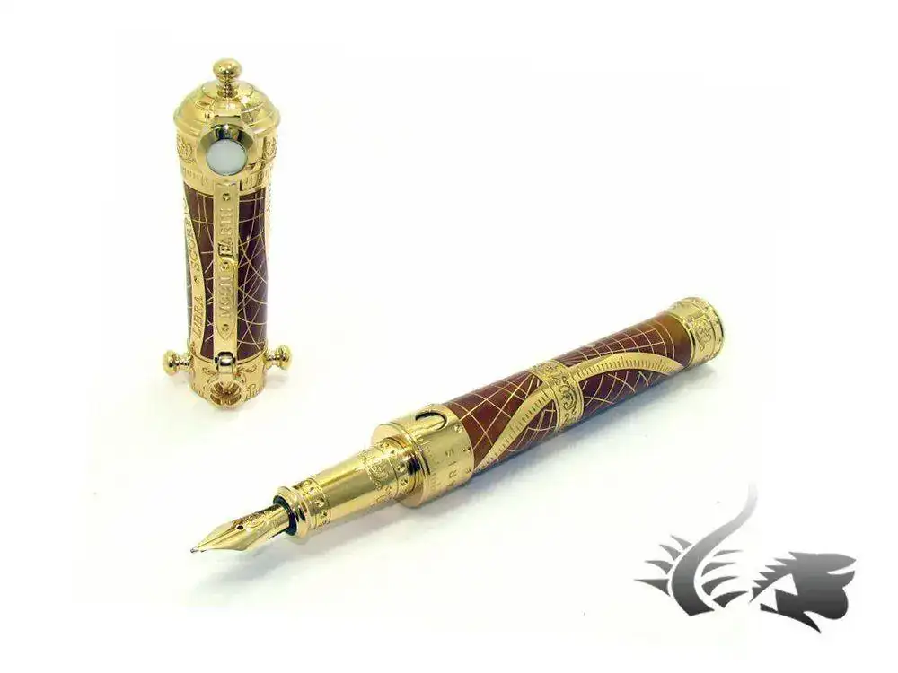 -Moon-Prestige-Fountain-Pen-Gold-trim-Limited-Ed-1.webp