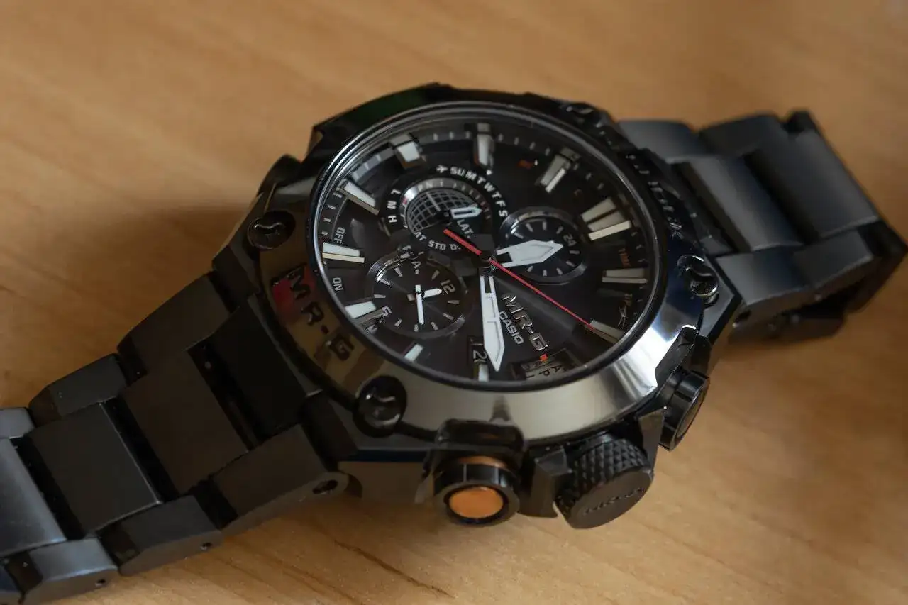 MR-G G2000CB Cobarion 1.jpg