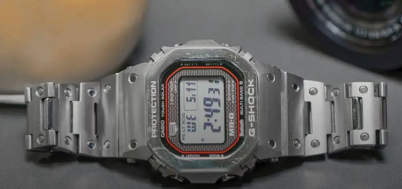 MRG B5000 rayado 2.webp