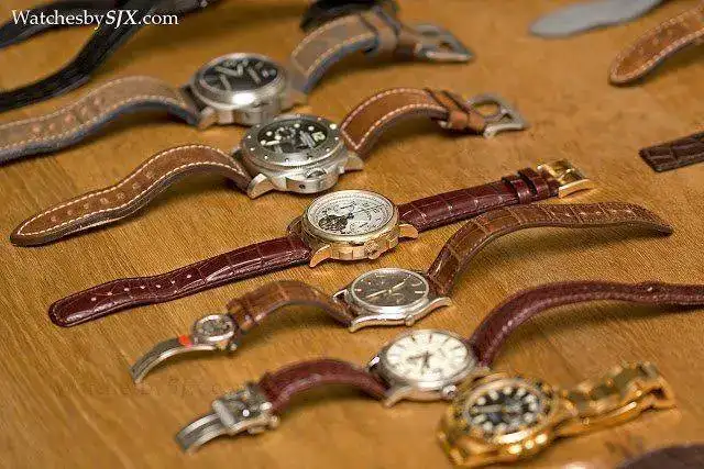 museum+quality+watch+collection+%25281%2529.webp