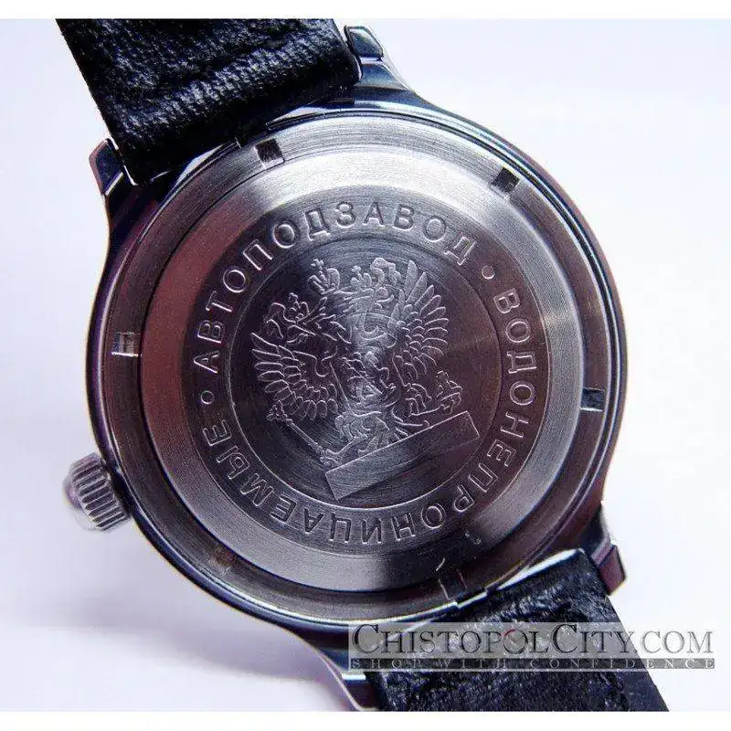 n-military-vostok-komandirskie-tank-watch-211306-1.webp