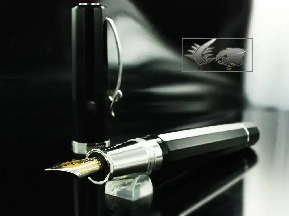 n-Pen-Paragon-Noir-Black-Resin-O02A0043-O02A0043-4.webp