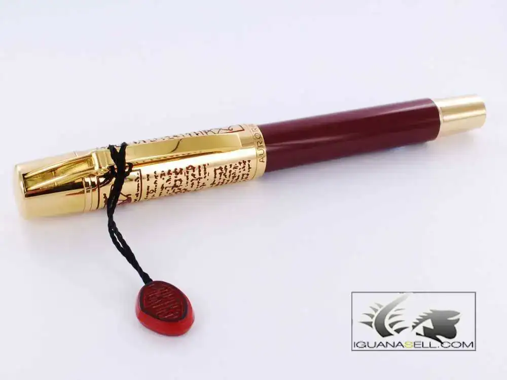 nardo-da-Vinci-Fountain-Pen-Gold-and-Lacquer-938-2.webp