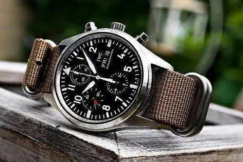 Nato-Watch-Strap-1.webp