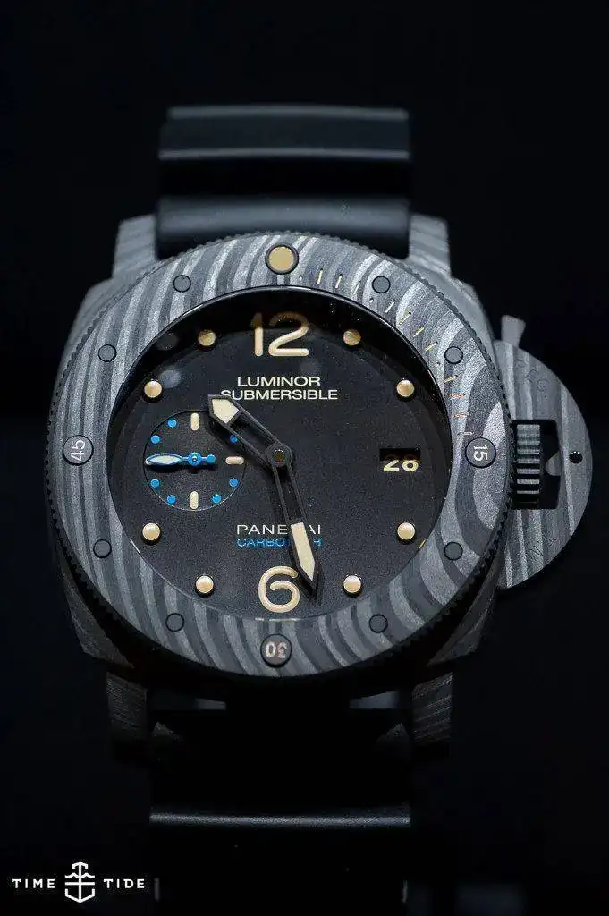 nerai_Submersible-1950_Carbotech_PAM00616-681x1024.webp
