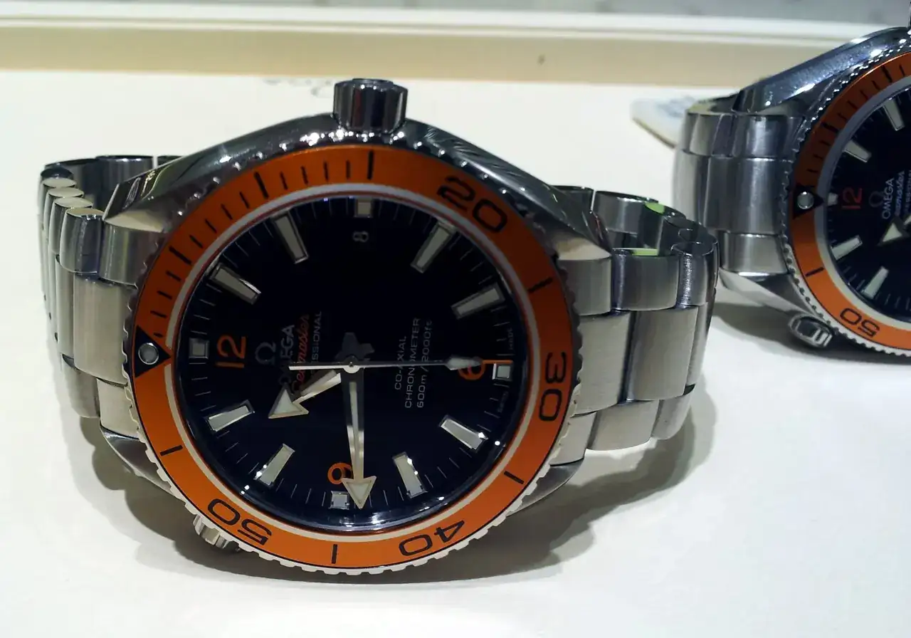 -new-omega-boutique-costa-mesa-2011-09-07-19.24.30.webp