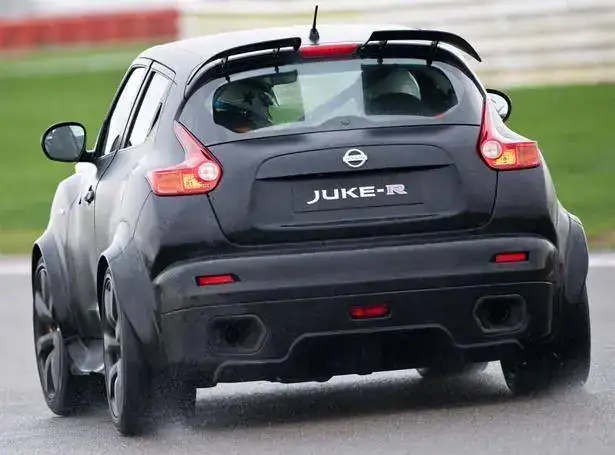 Nissan-Juke-R-57.webp