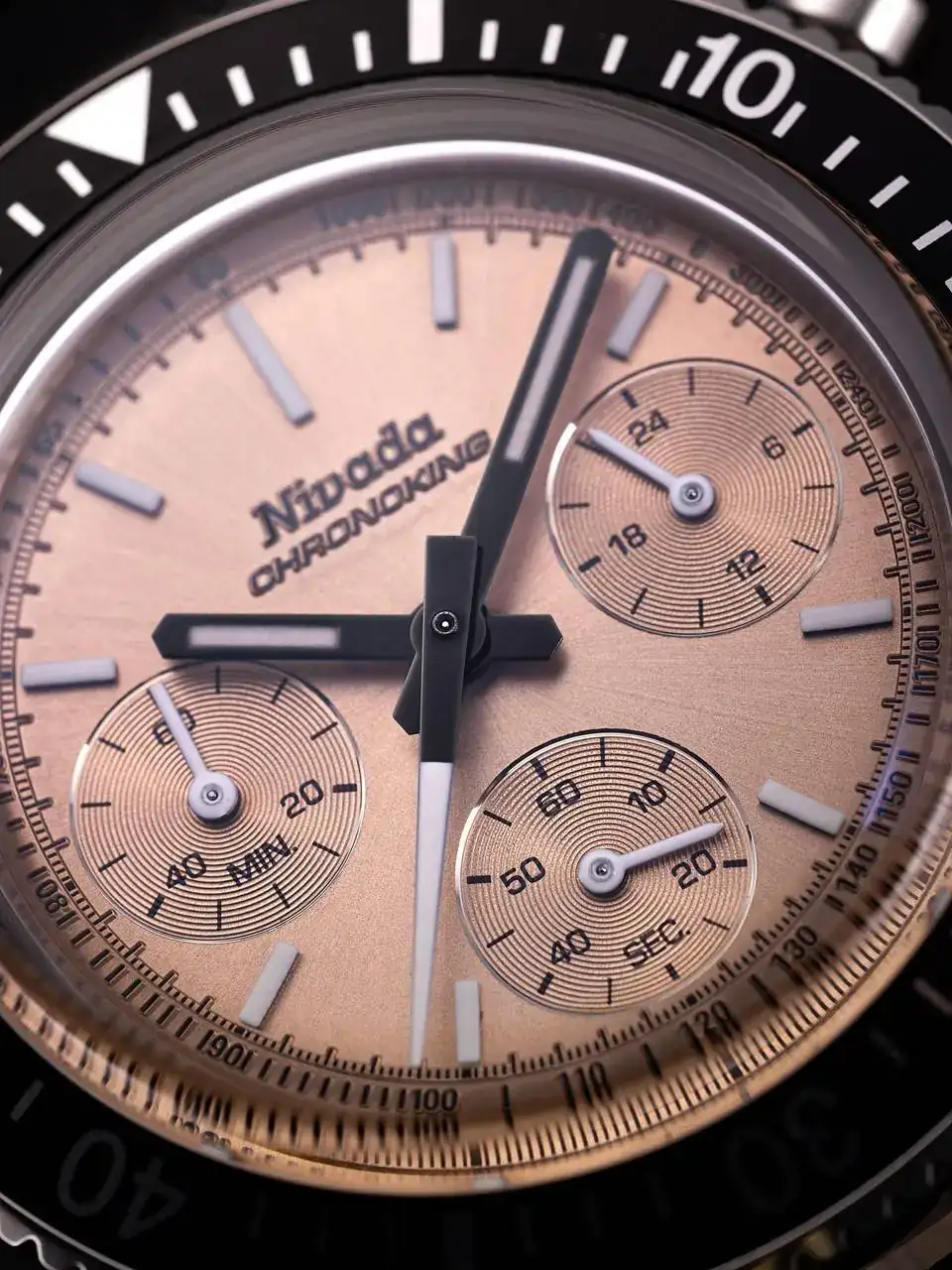 Nivada Grenchen Chronoking 1.jpg