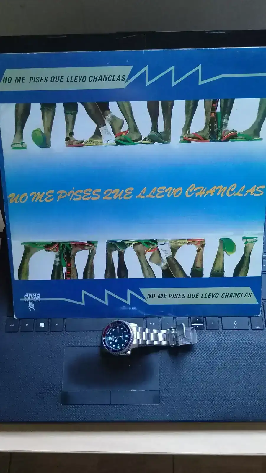 NO ME PISES....webp