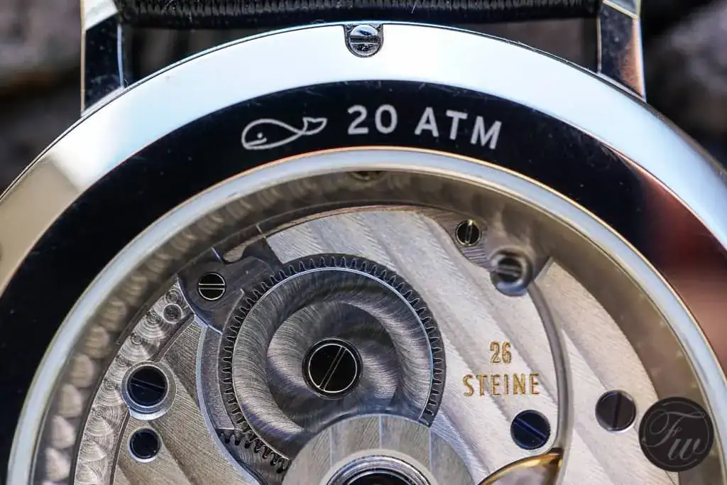 nomos-ahoi-atlantik-datum-4.webp