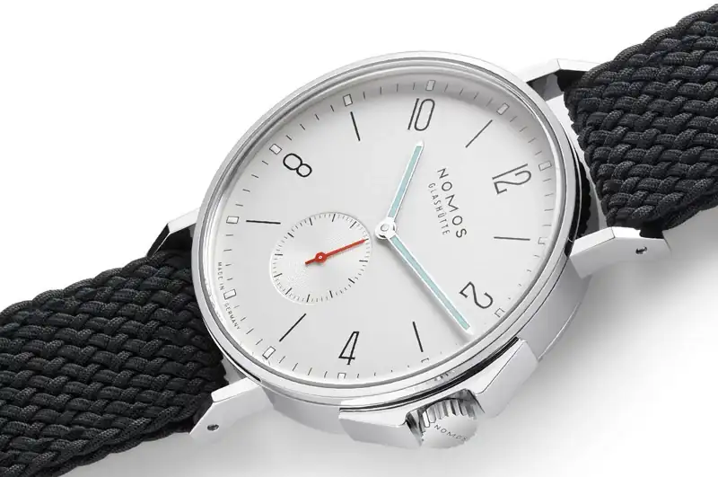 Nomos-Ahoi_02.webp