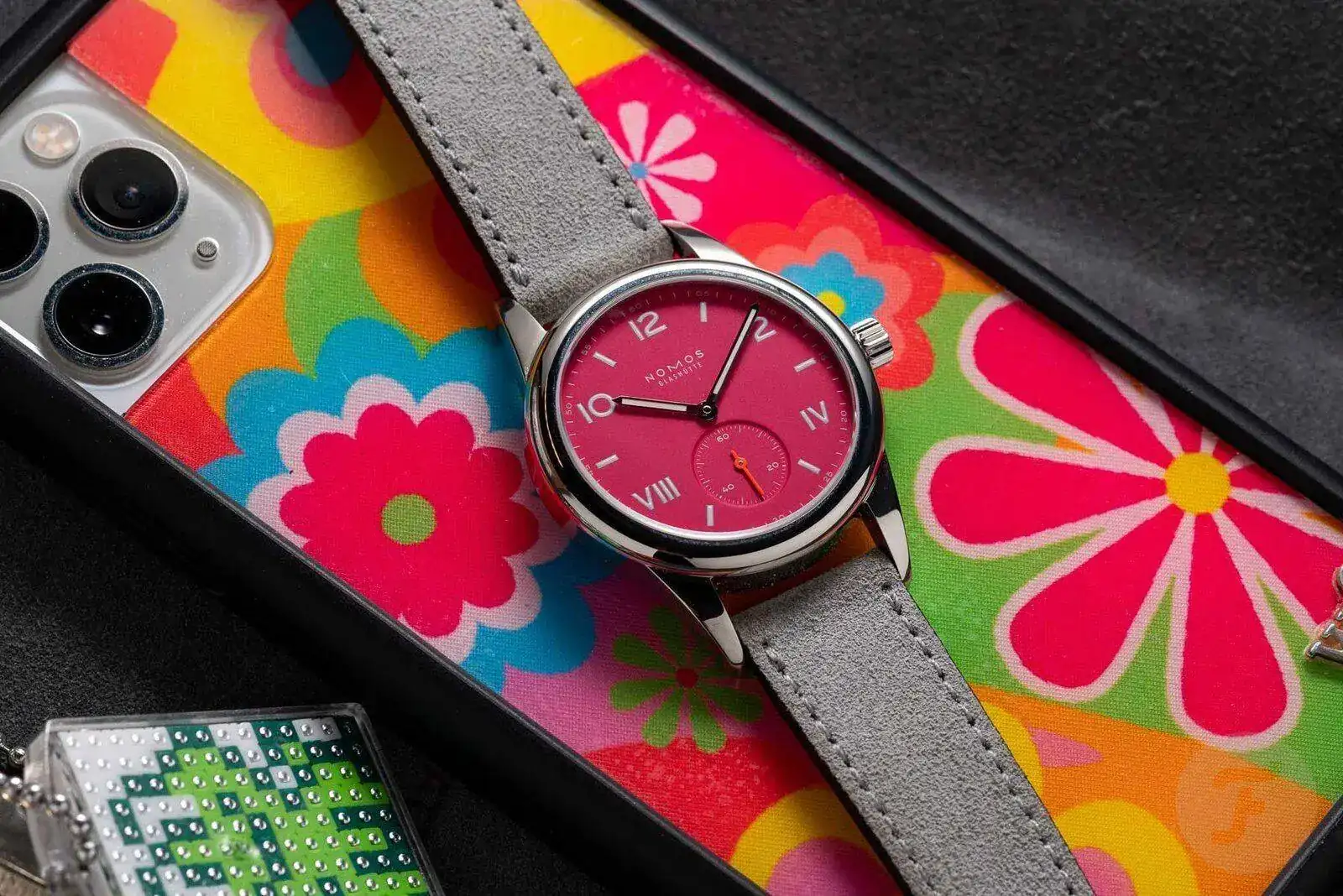 Nomos-Club-Campus-Purple-Pink.002.webp