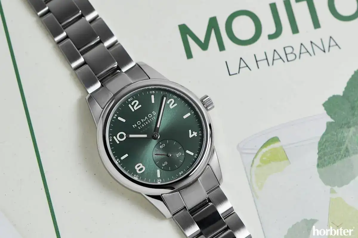nomos-club-sport-37-neomatik-petrol-green.jpg