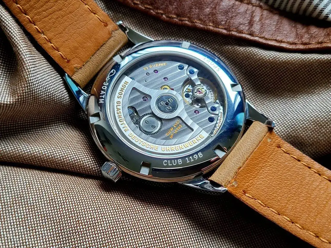 NOMOS CLUB SPORT NEOMATIK 42 AZUL (2).webp