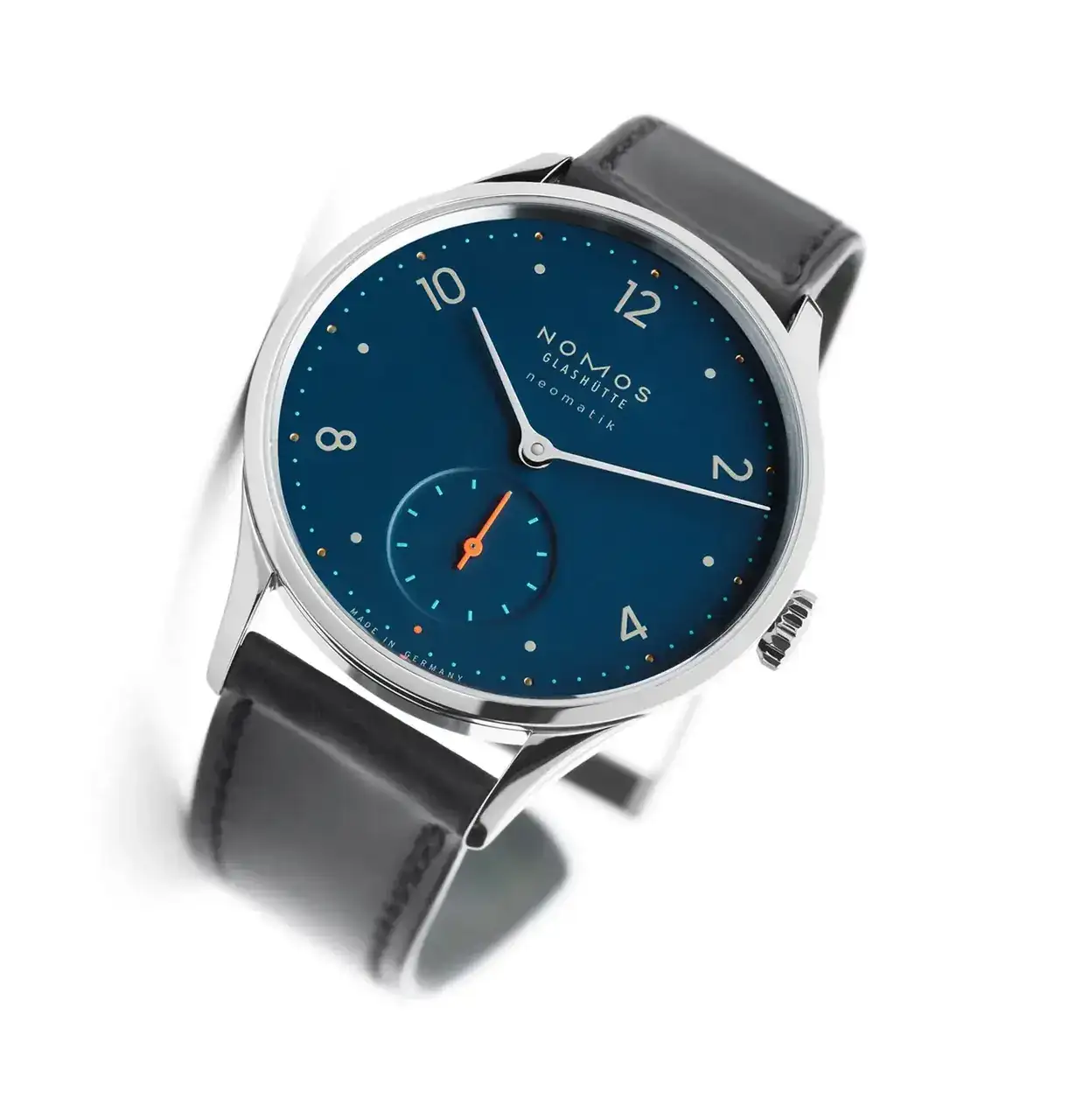 Nomos-Minimatik-Neomatik-Nachtblau-1.webp