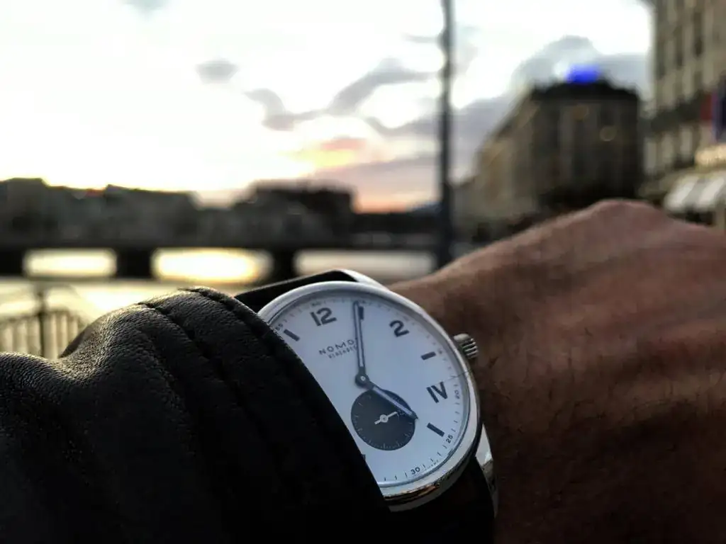 Nomos-RE- Ginebra.webp