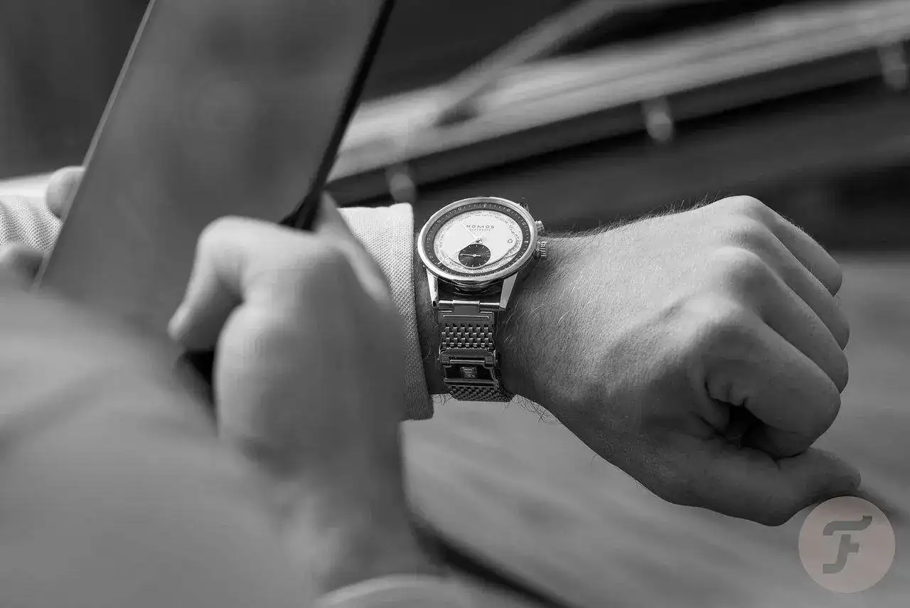 Nomos-Zürich-Weltzeit-Fratello-LE-LS.014.webp