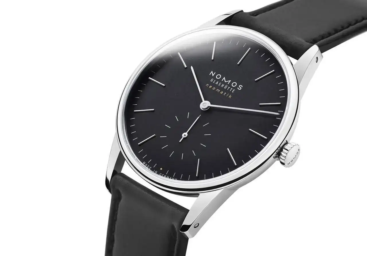 Nomos_Orion_neomatik_39_new_black.jpg